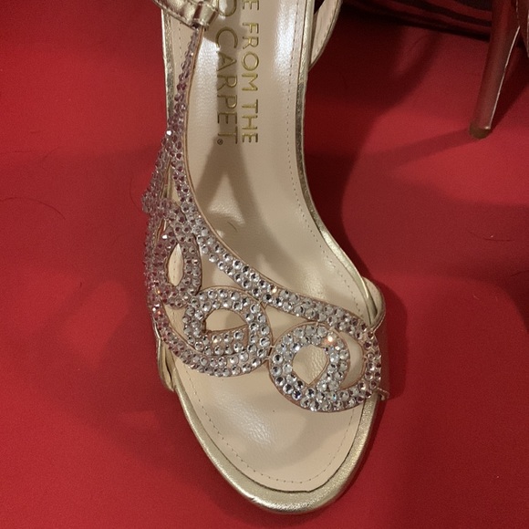 Brand new without tags leather gold  and rhinestone sandals - Picture 2 of 7